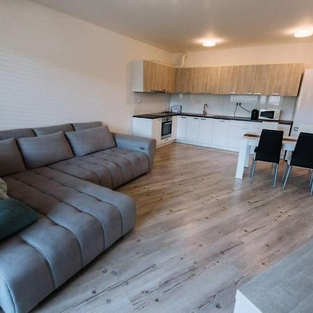 Miracle Apartment Bratislava Exterior photo